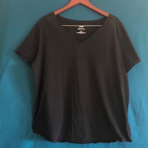 Women’s Vneck Black T-shirt